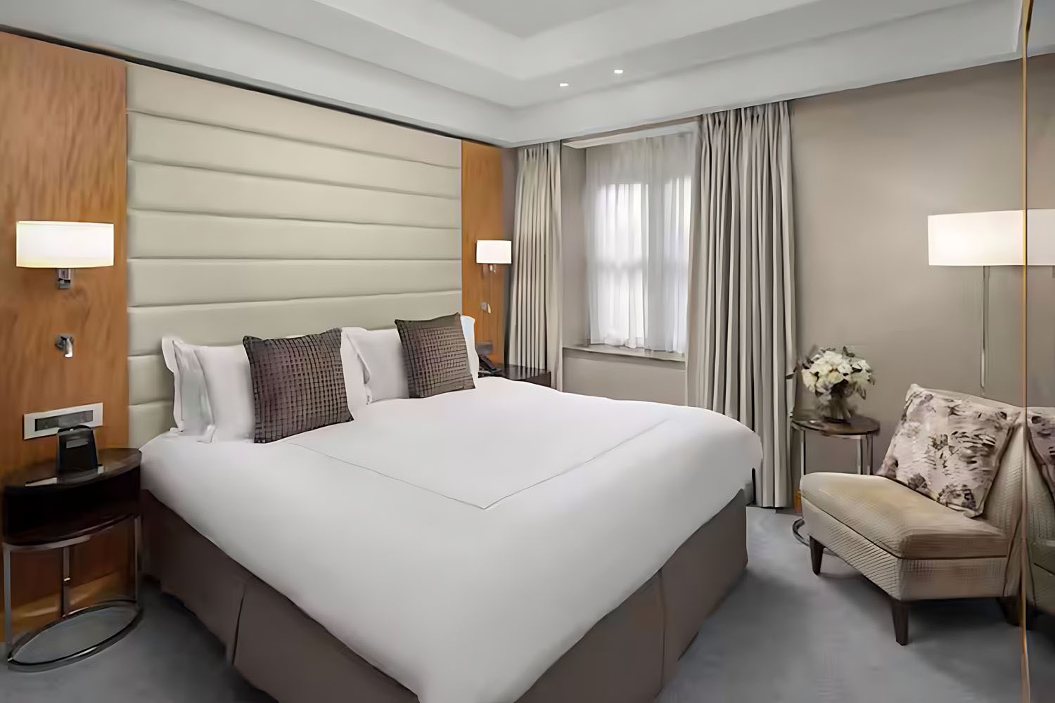 King Superior Room LuxuriaVacations