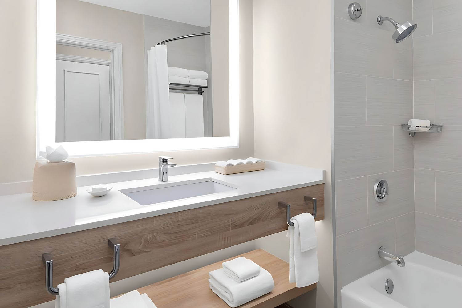 King Water View LuxuriaVacations