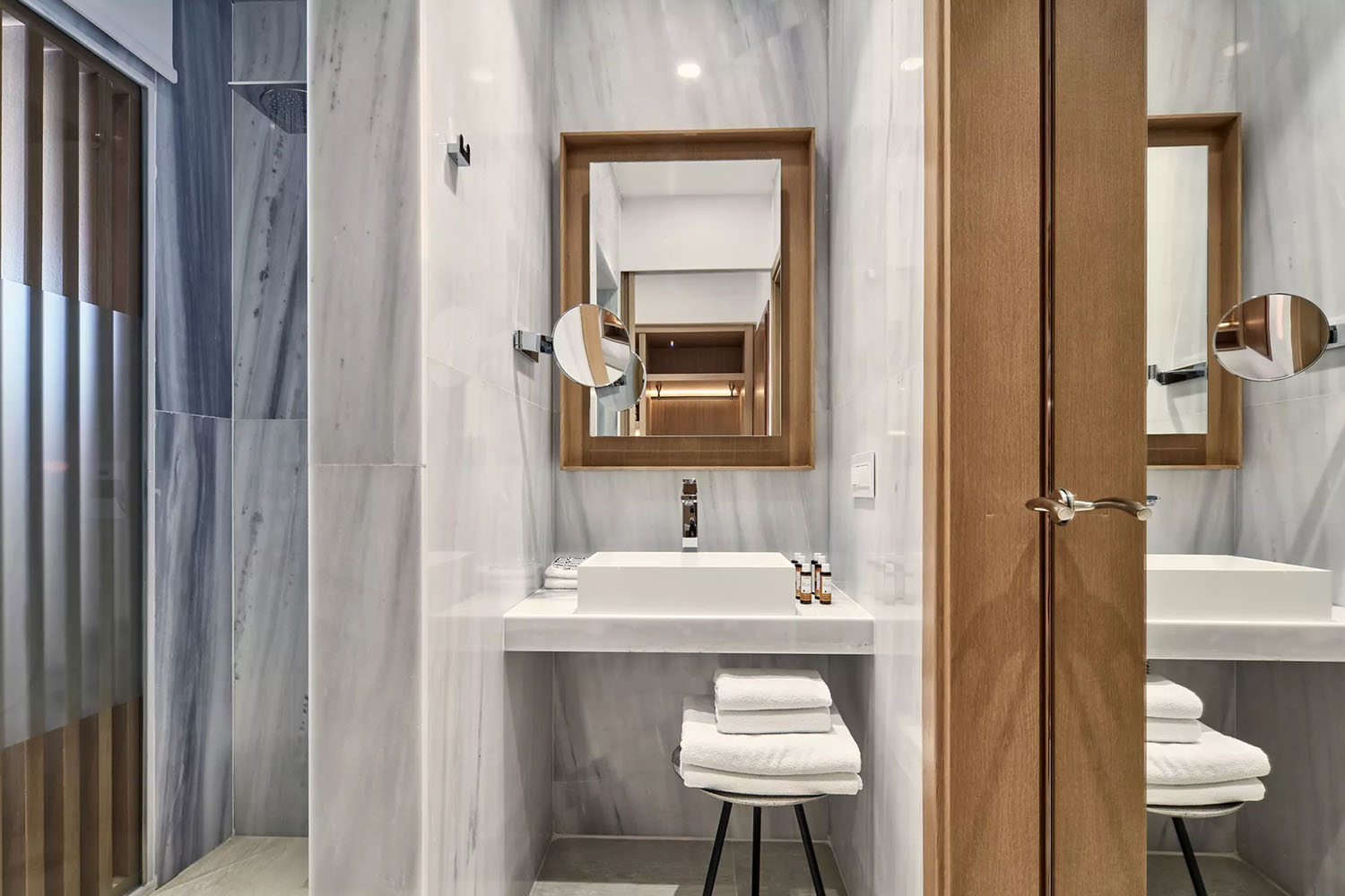 KYNTHOS Junior Suite with Full Sea View & Outdoor Jacuzzi LuxuriaVacations