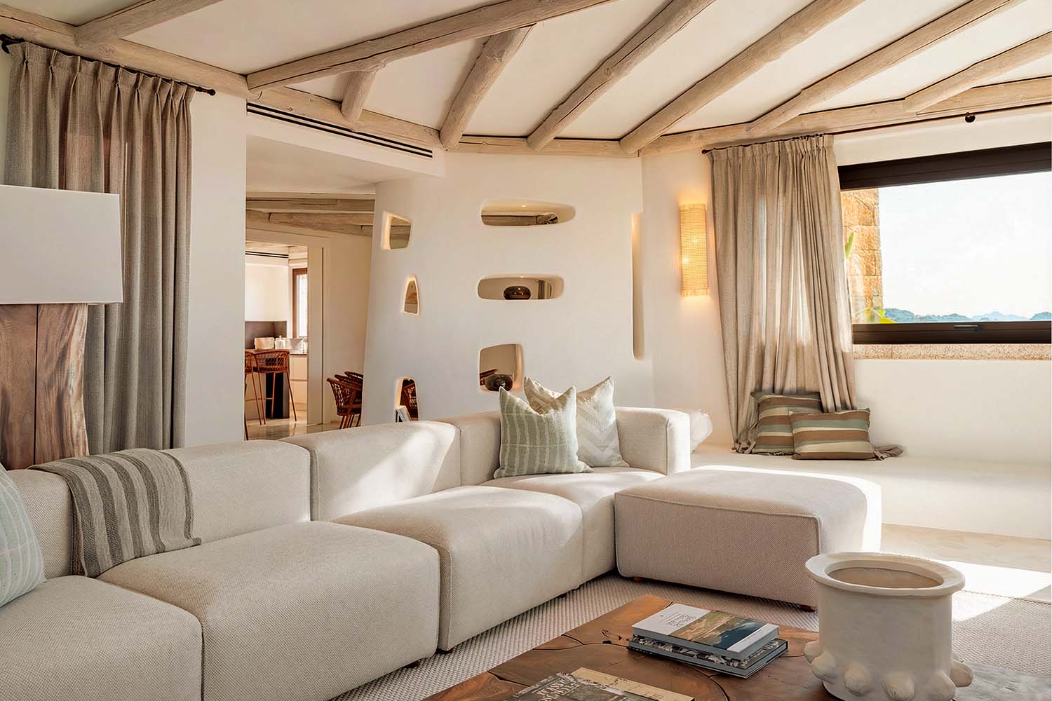 La Tiara Penthouse LuxuriaVacations