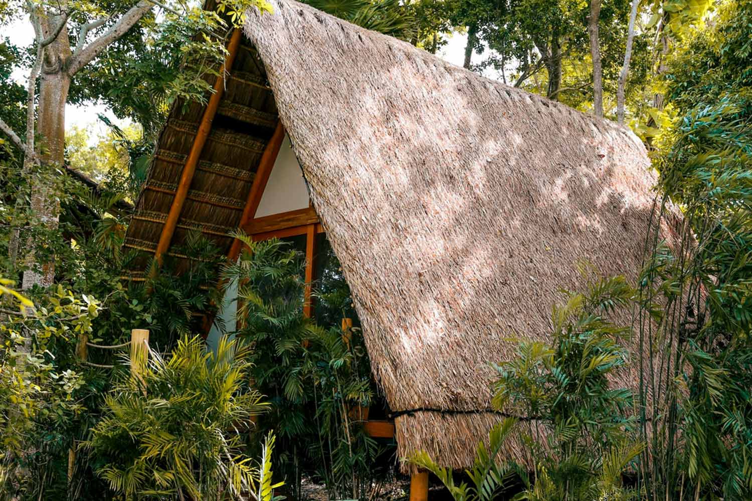 Lagoon Breeze Room LuxuriaVacations