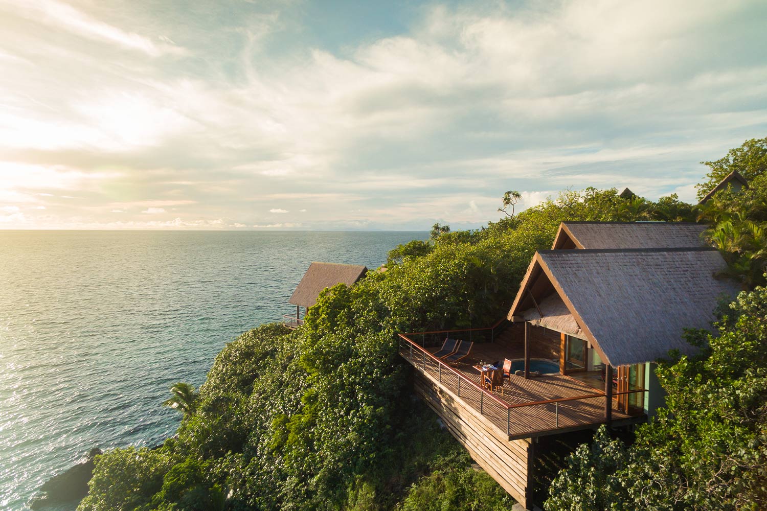 LAGOON PLUNGE POOL BUNGALOW LuxuriaVacations