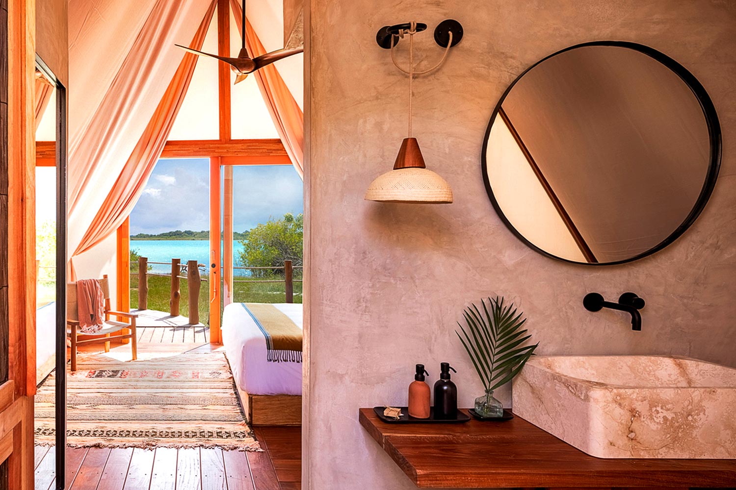 Lagoon Room LuxuriaVacations