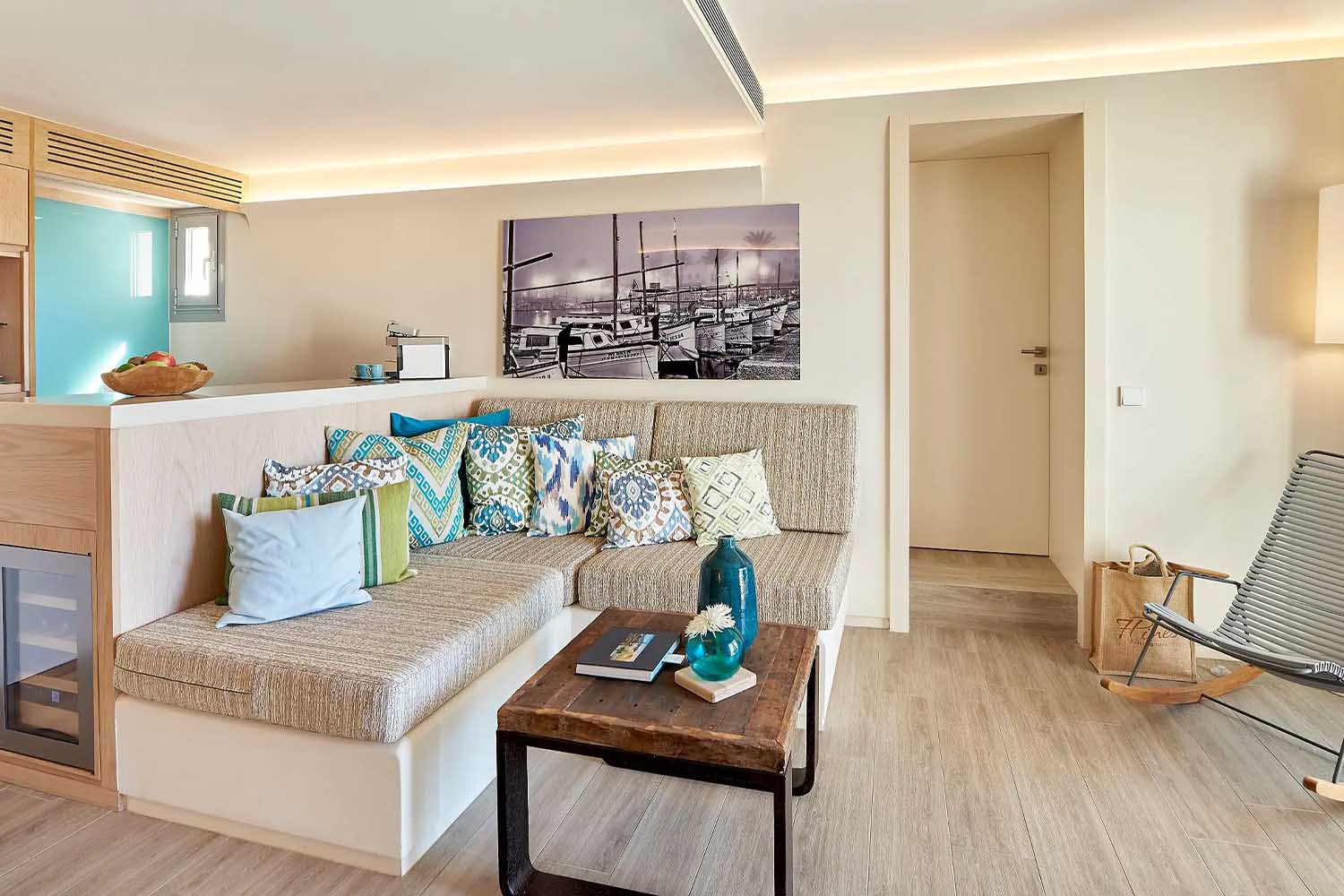 Laguna Infinity 2-Bedroom LuxuriaVacations