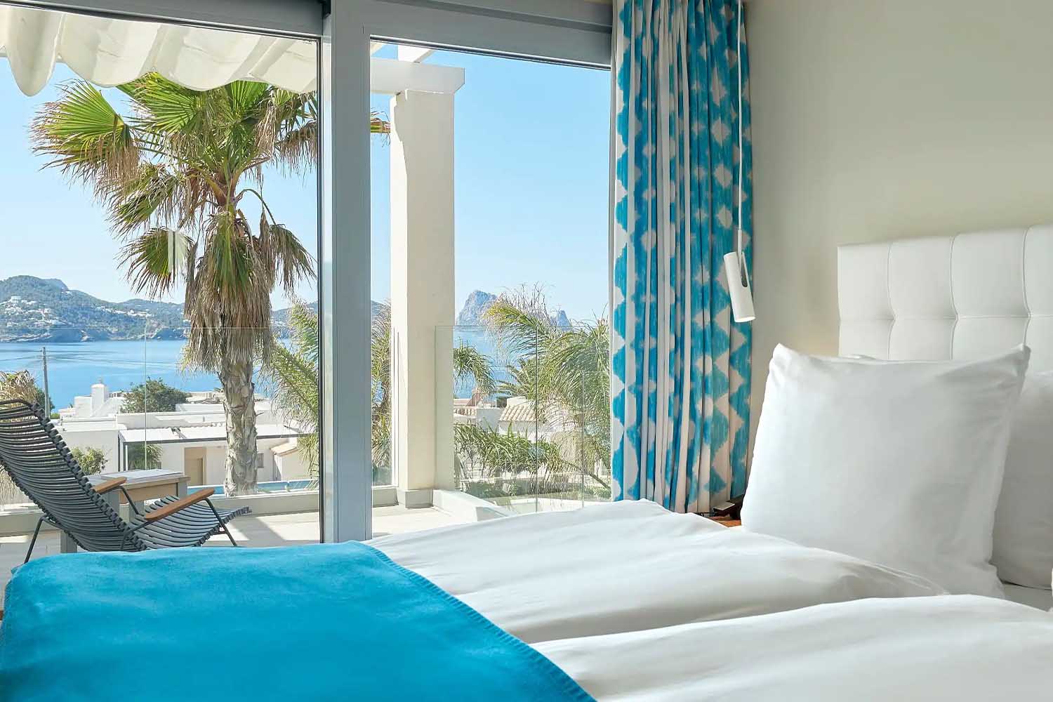 Laguna Infinity 2-Bedroom LuxuriaVacations