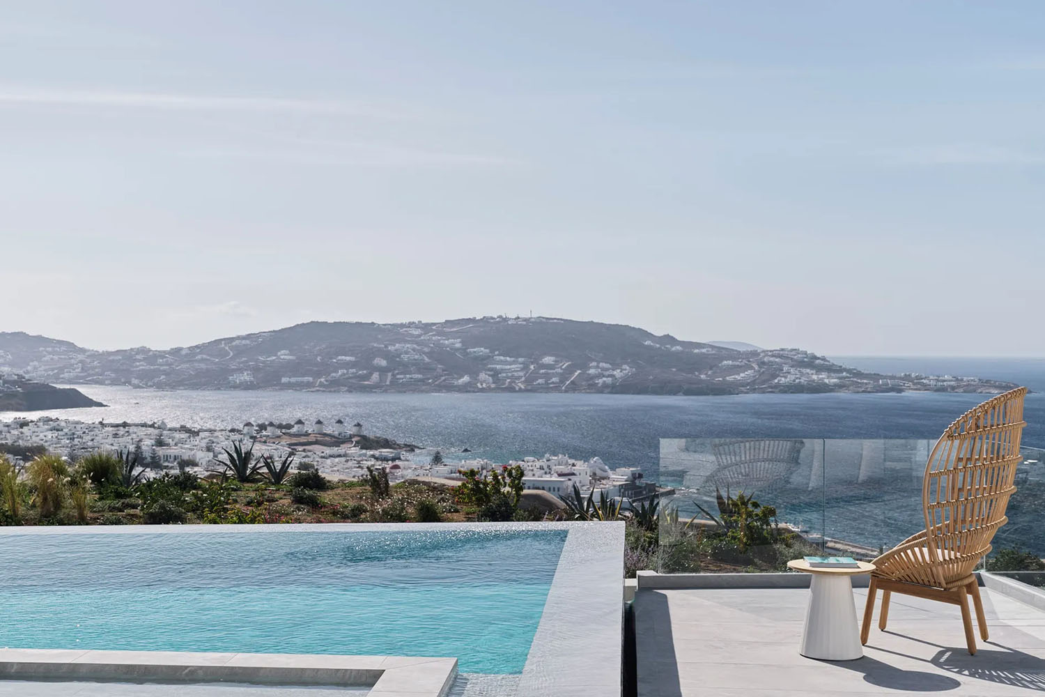 LAMDA Grand Suite with Private Pool & Sea View LuxuriaVacations