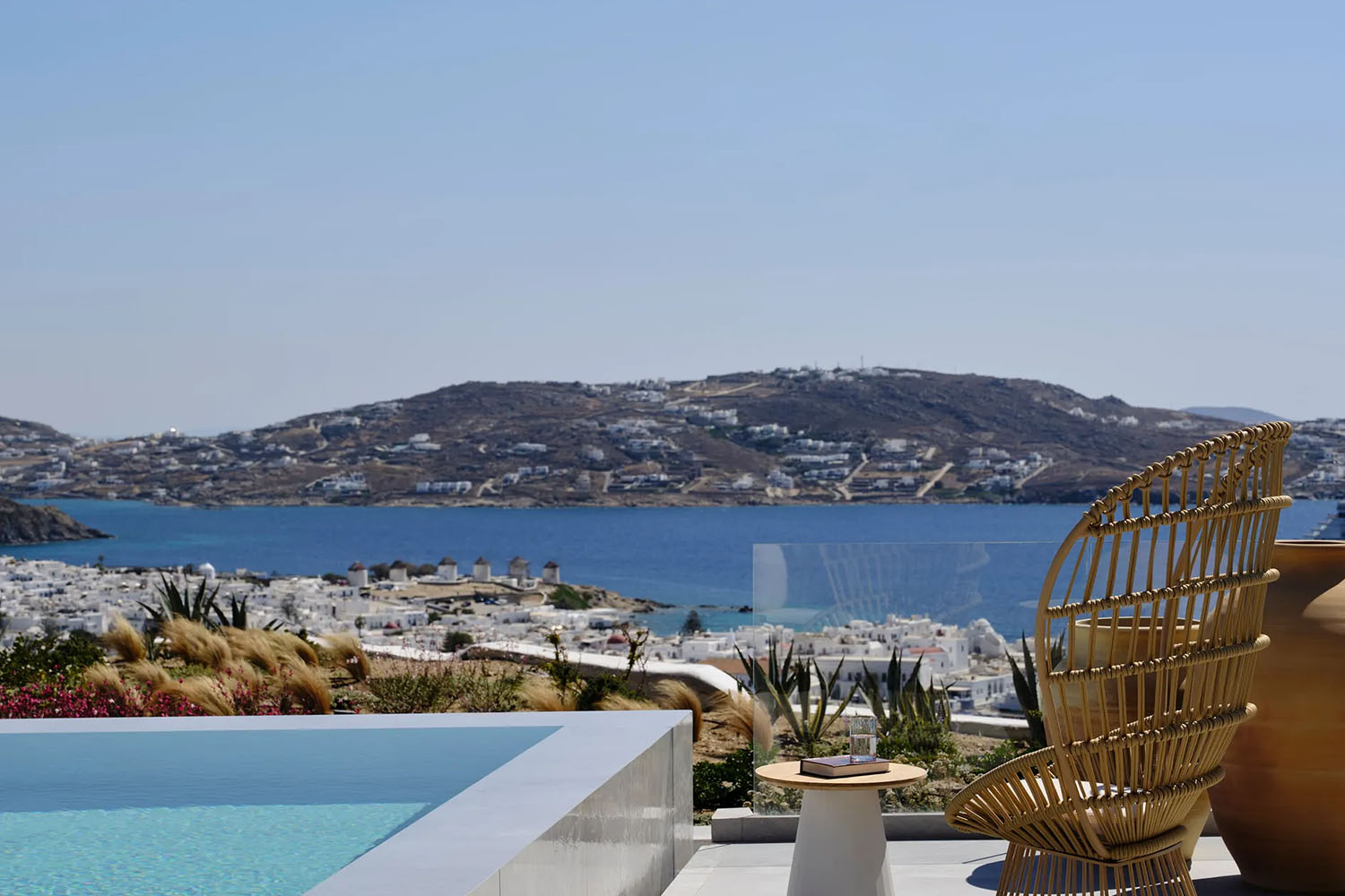 LAMDA Grand Suite with Private Pool & Sea View LuxuriaVacations