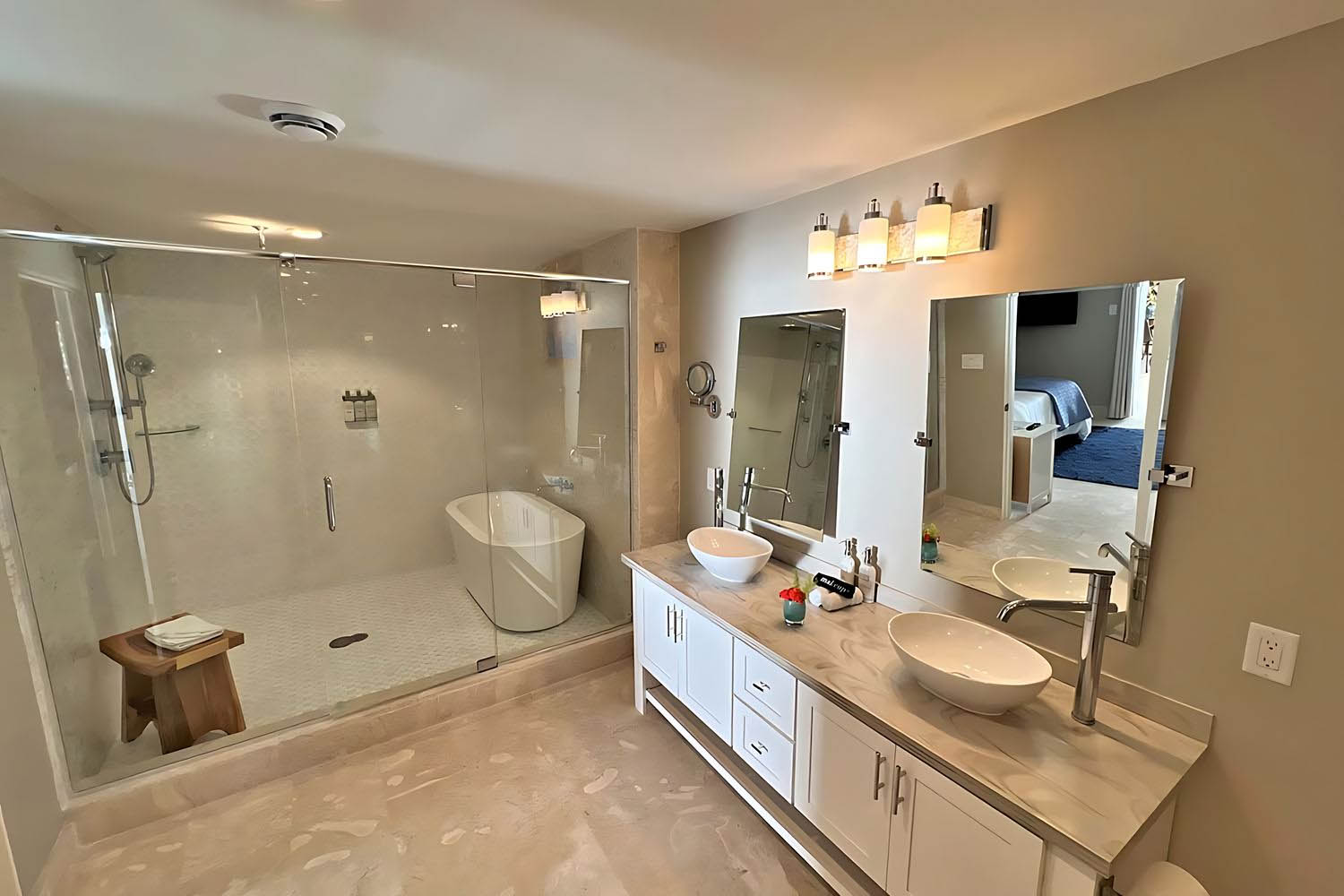 Liamuiga Two Queen Beds Suite LuxuriaVacations