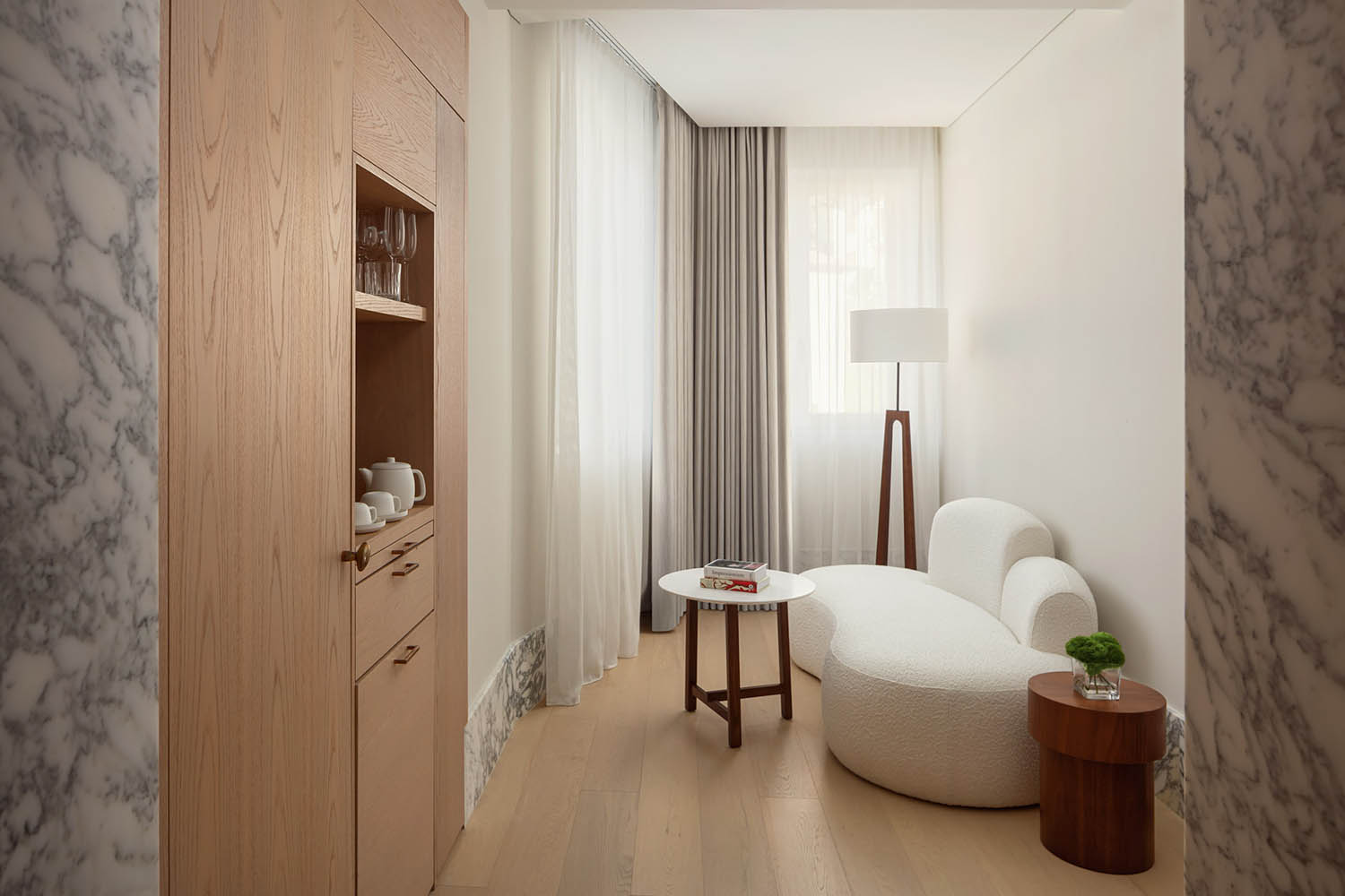 Loft, Guest room, 1 King LuxuriaVacations