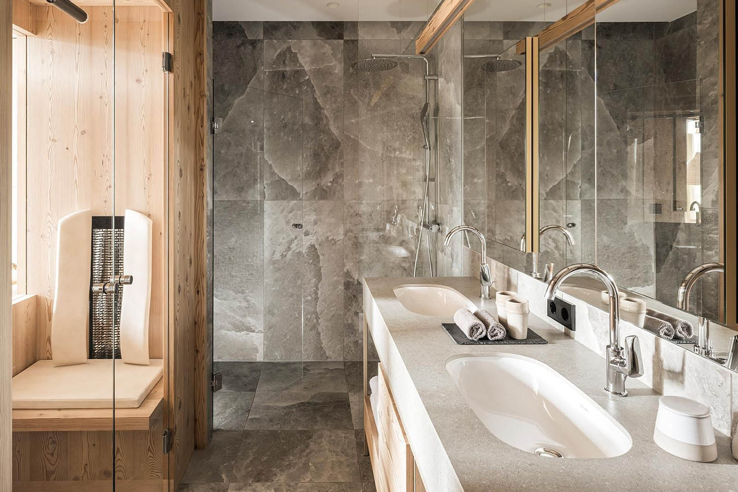 Loft Suite LuxuriaVacations