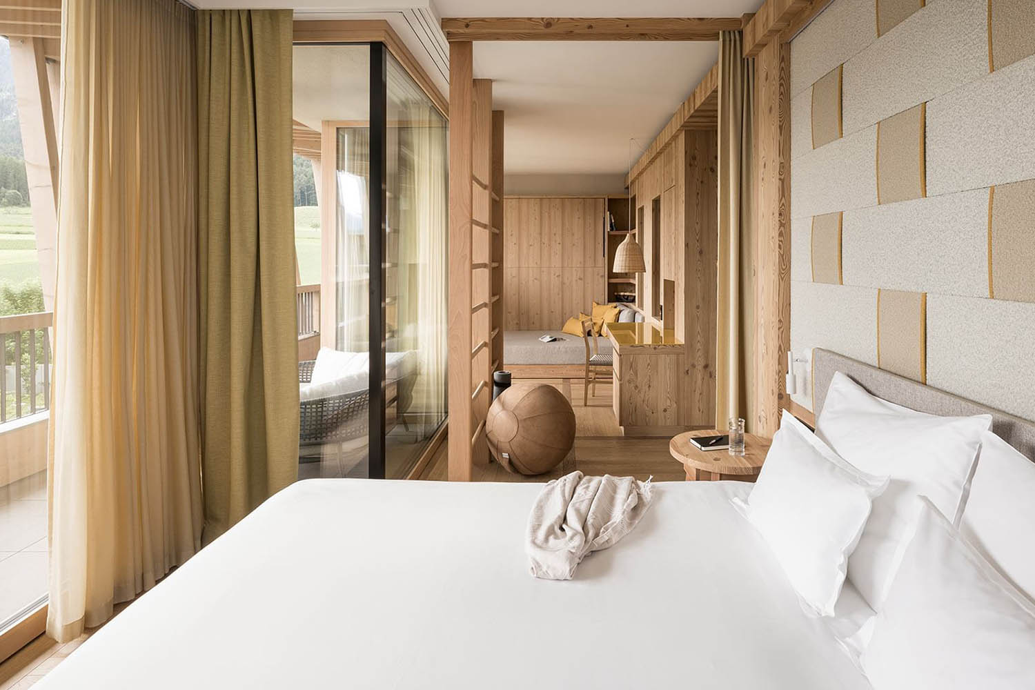 Loft Suite LuxuriaVacations
