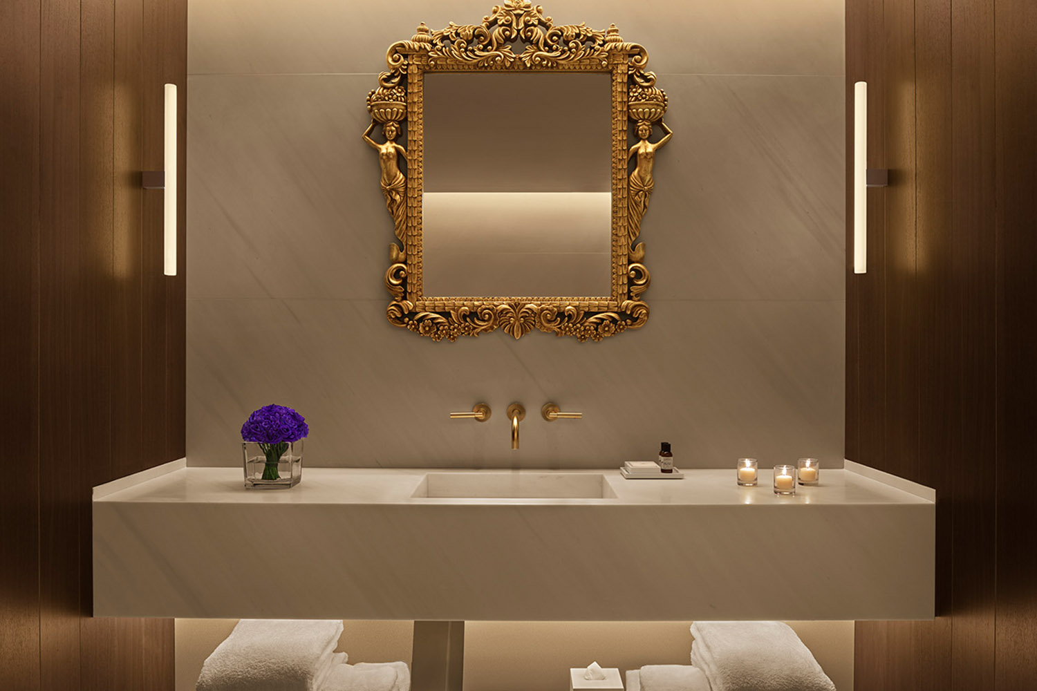 Loft Suite Corner LuxuriaVacations