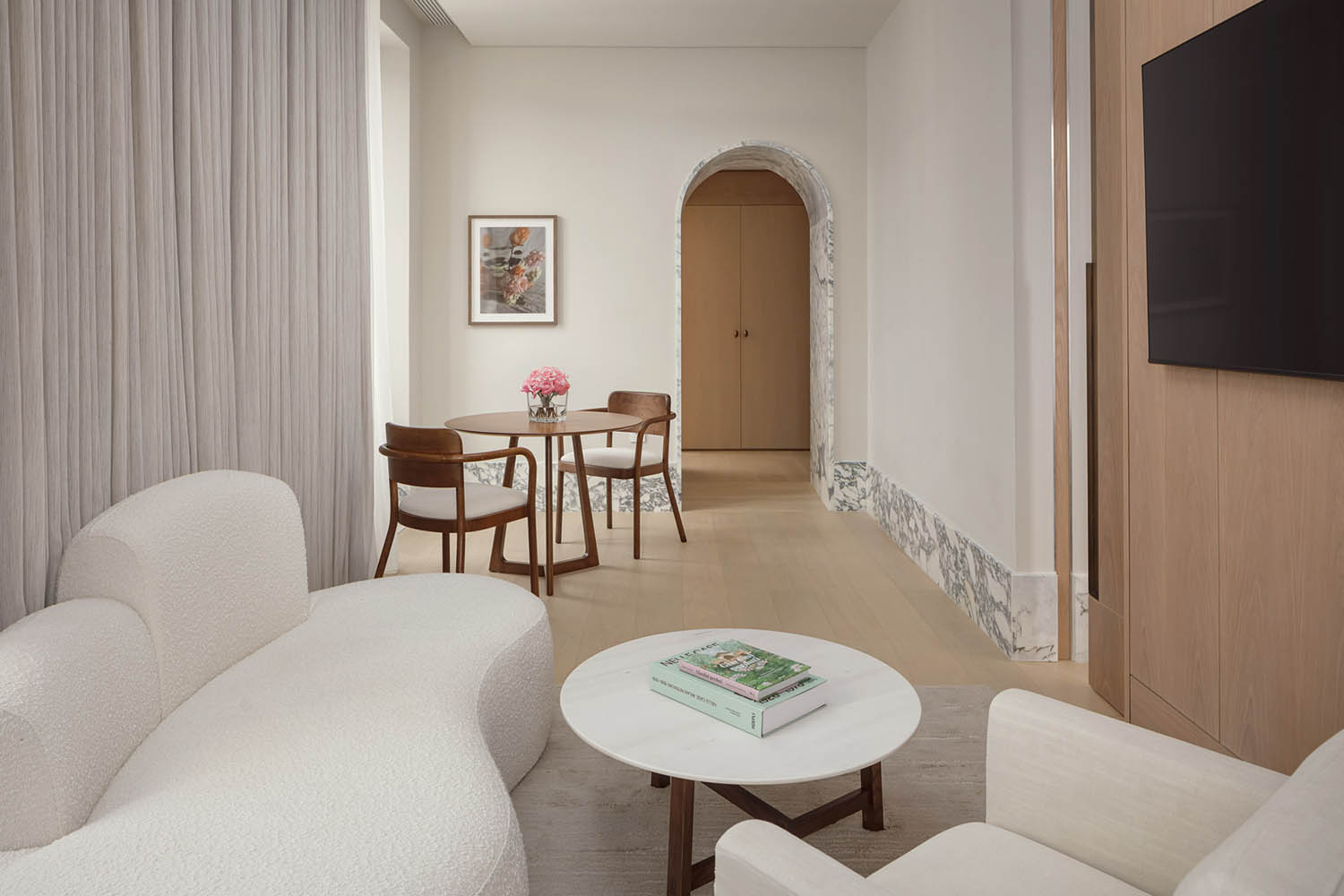 Loft Suite, Lake View, Suite, 1 King, Lake view LuxuriaVacations