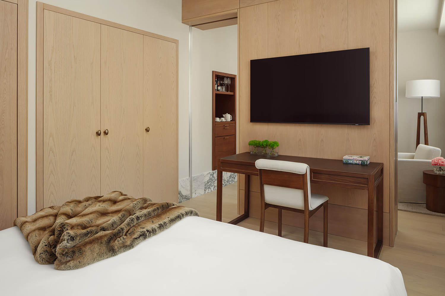 Loft Suite, Mountain View, Suite, 1 King, Mountain view LuxuriaVacations