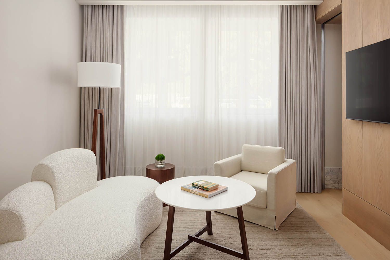 Loft Suite, Mountain View, Suite, 1 King, Mountain view LuxuriaVacations