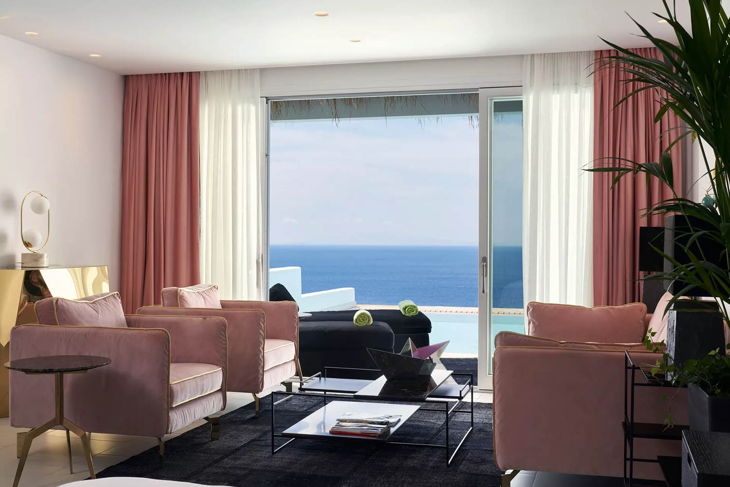 LOVER'S SUITE Open Plan Private Pool LuxuriaVacations