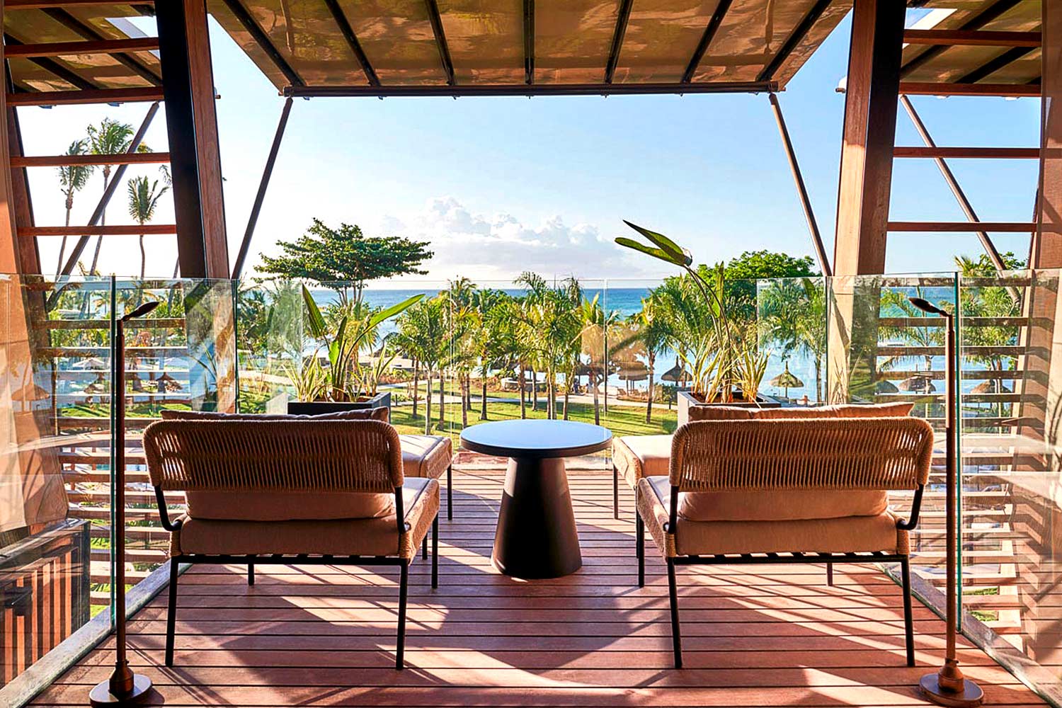 LUX* JUNIOR SUITES ONE BEDROOM LuxuriaVacations