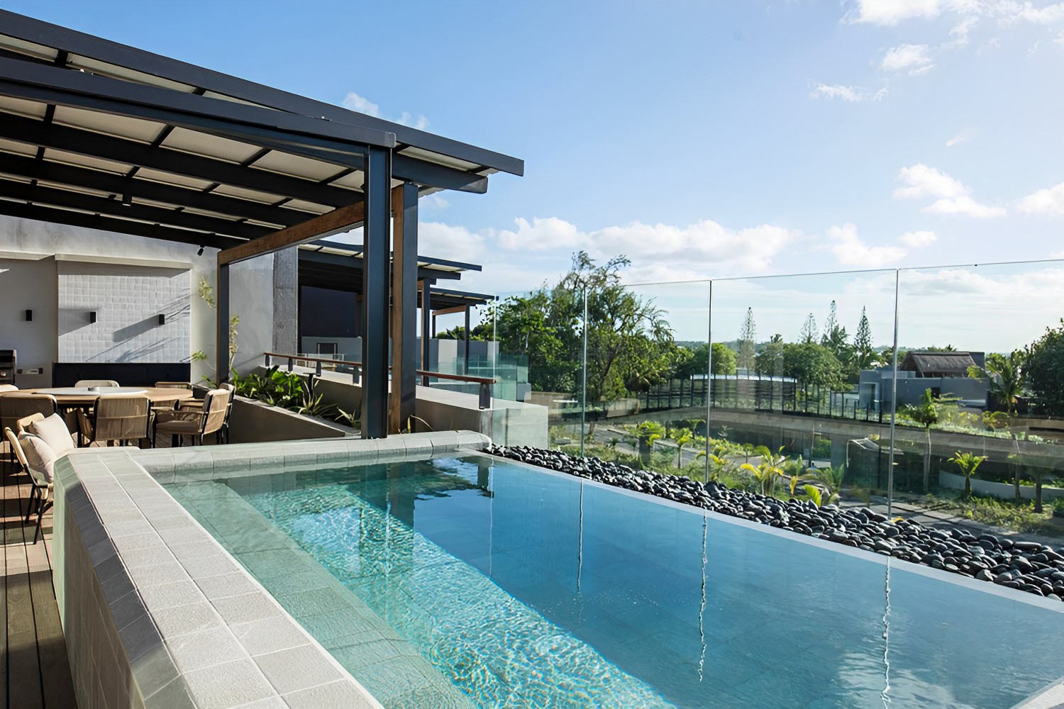 LUX* POOL PENTHOUSES THREE EN-SUITE BEDROOMS LuxuriaVacations