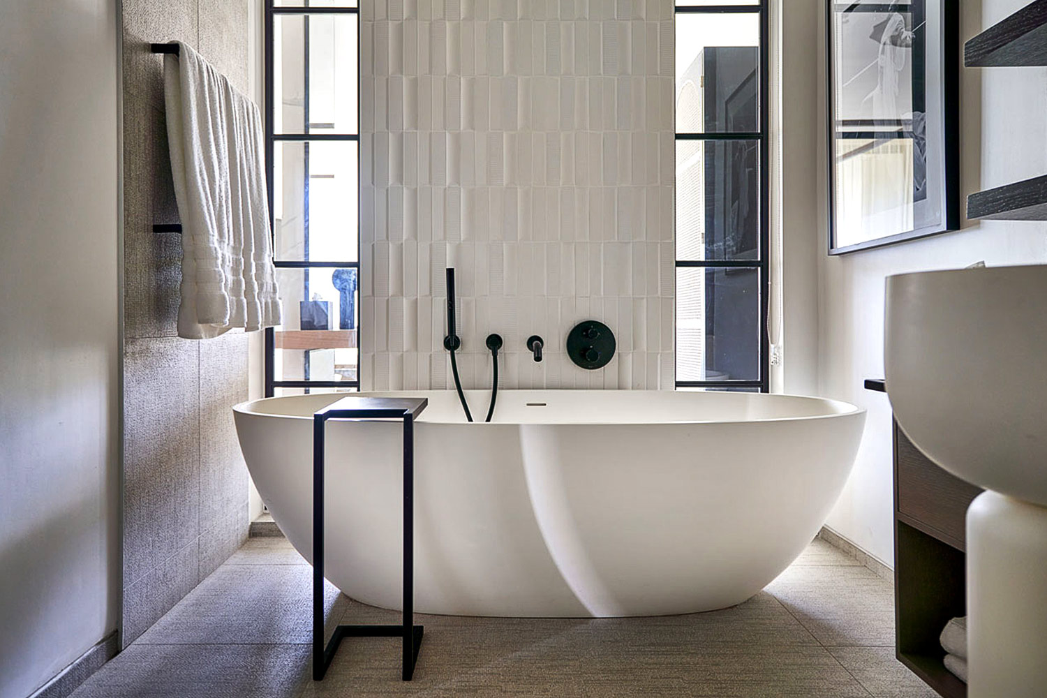 LUX POOL RESIDENCES TWO EN-SUITE BEDROOMS LuxuriaVacations