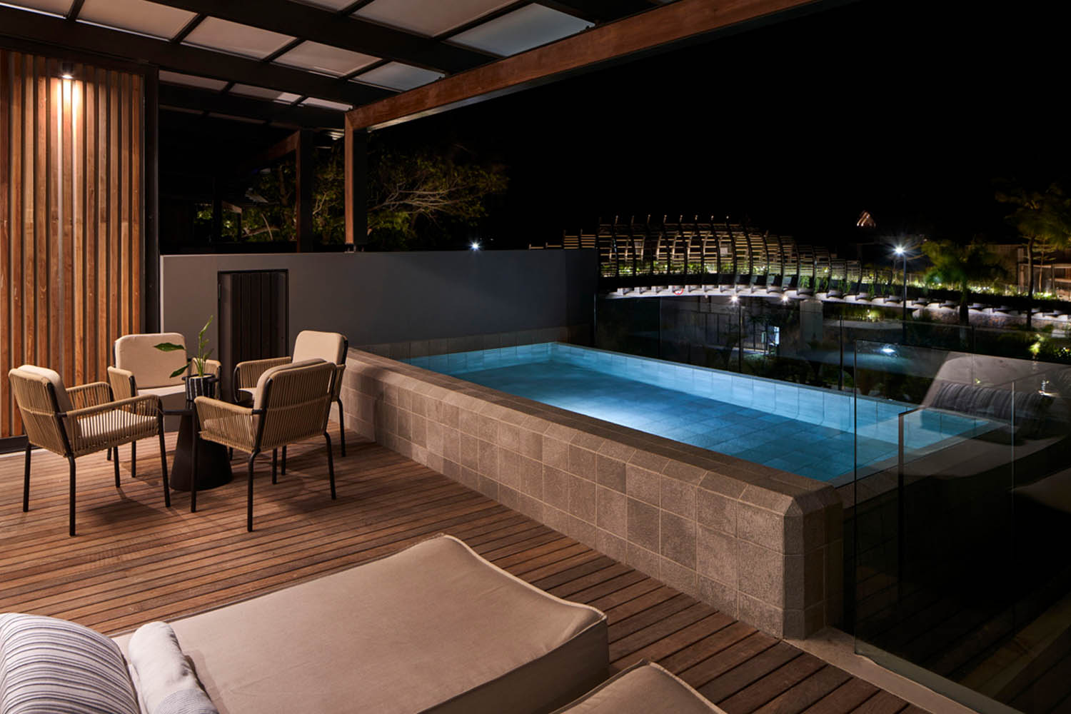LUX POOL RESIDENCES TWO EN-SUITE BEDROOMS LuxuriaVacations