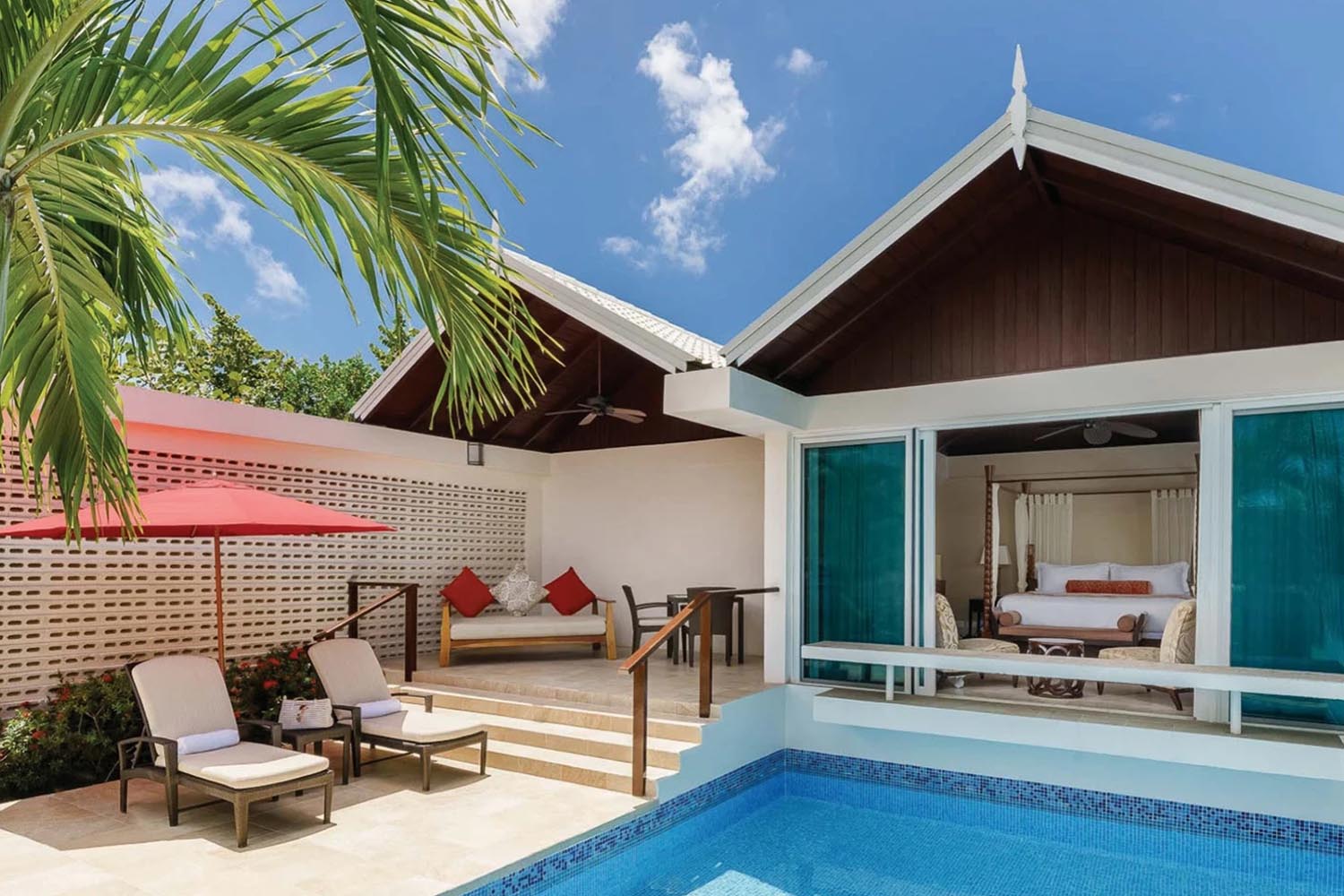 Luxury Almond Pool Suites LuxuriaVacations