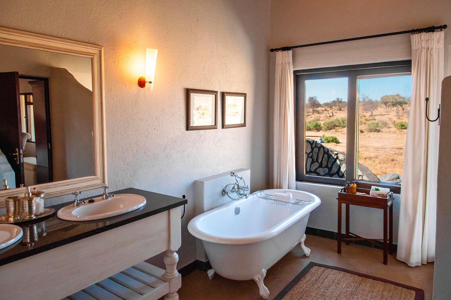Luxury Suite LuxuriaVacations