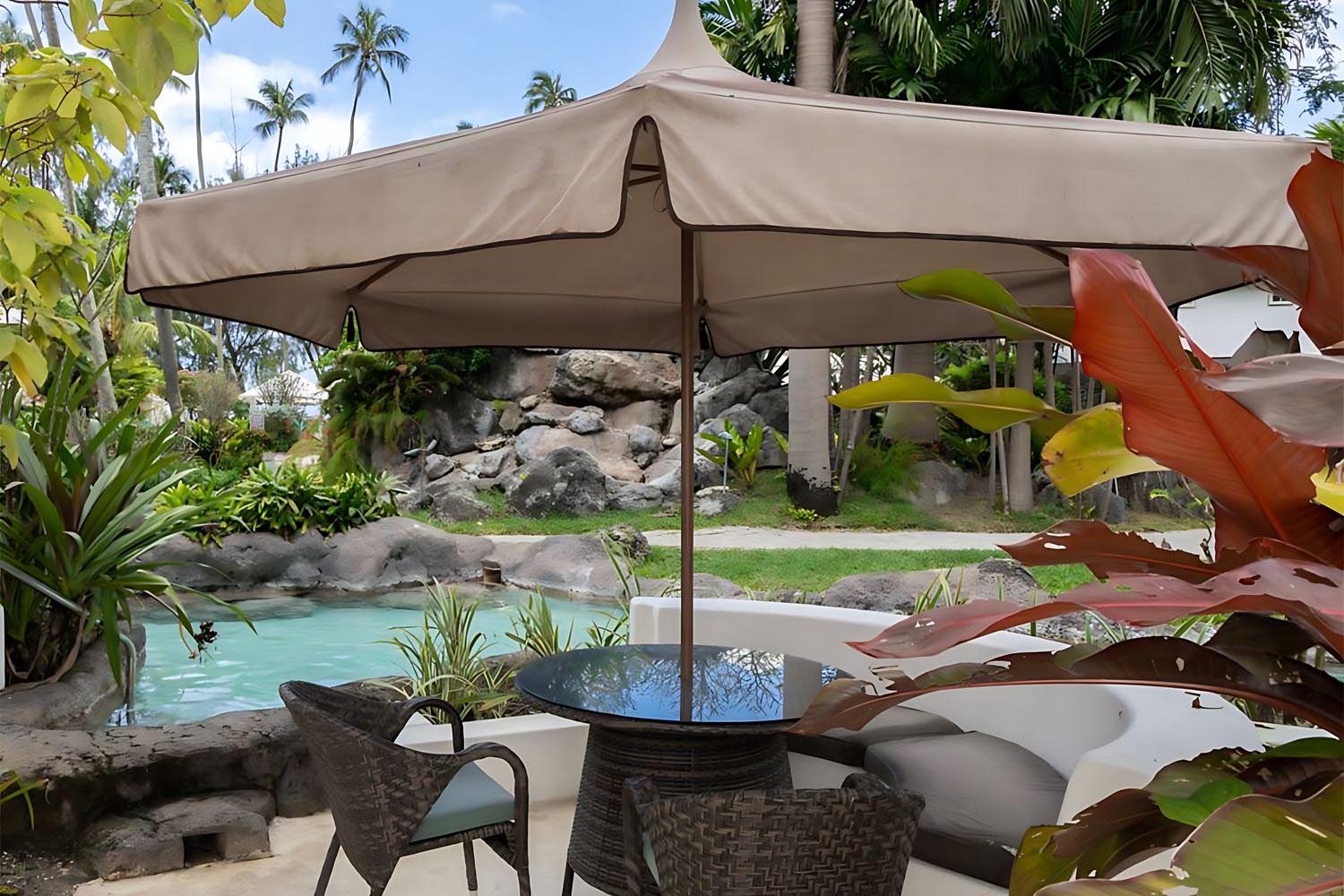 Luxury Swim Up LuxuriaVacations
