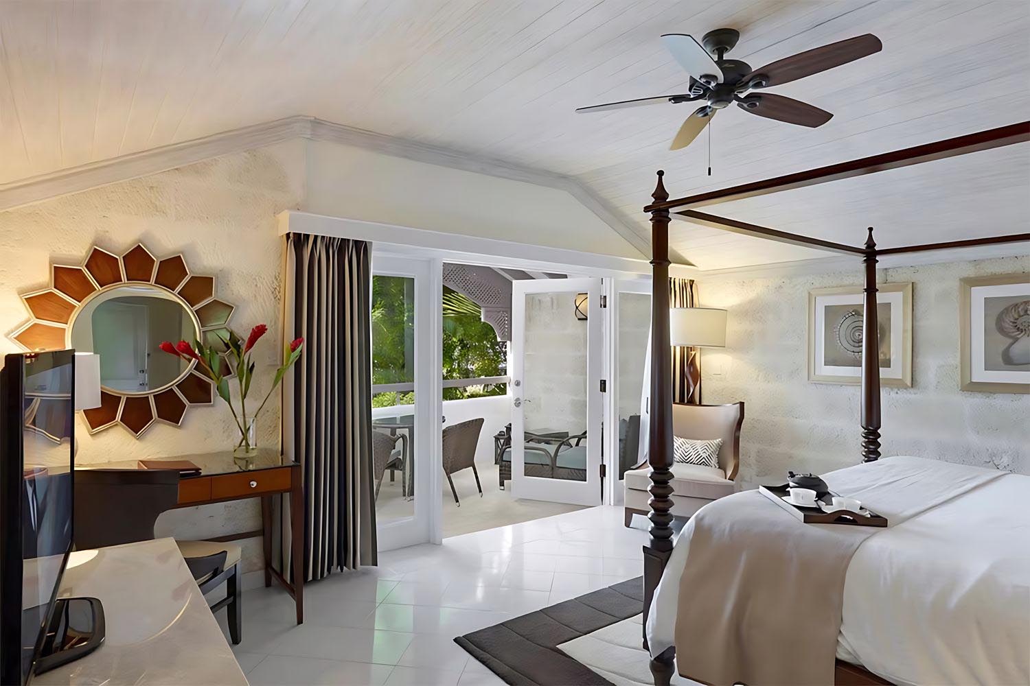 Luxury Swim Up LuxuriaVacations