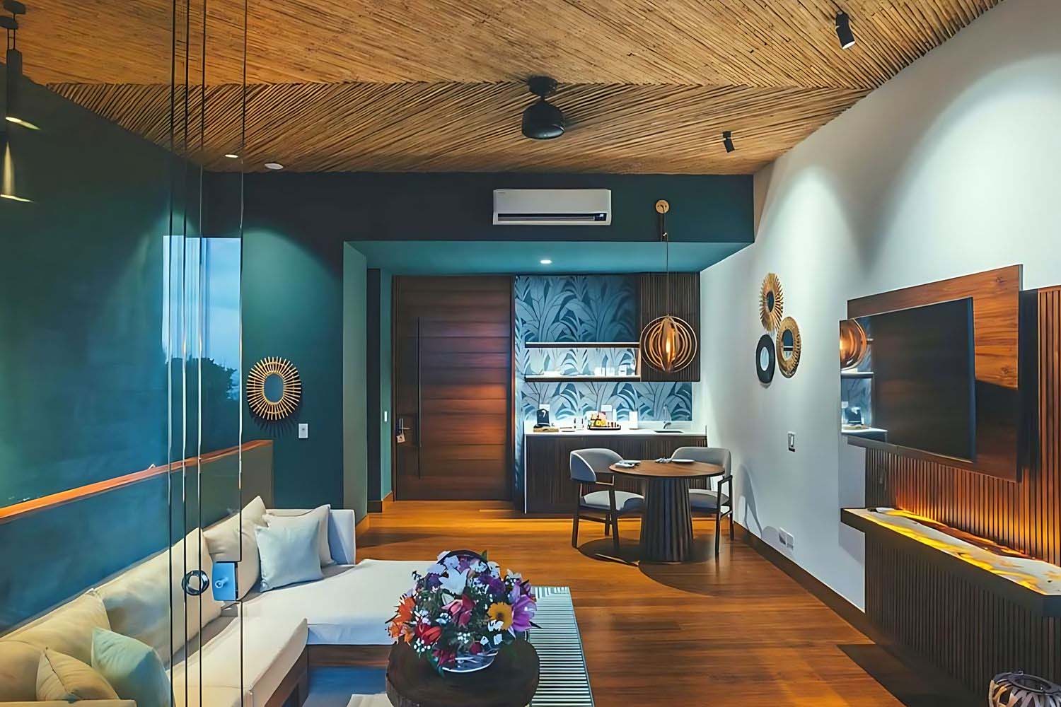 Luxury Townhouse LuxuriaVacations