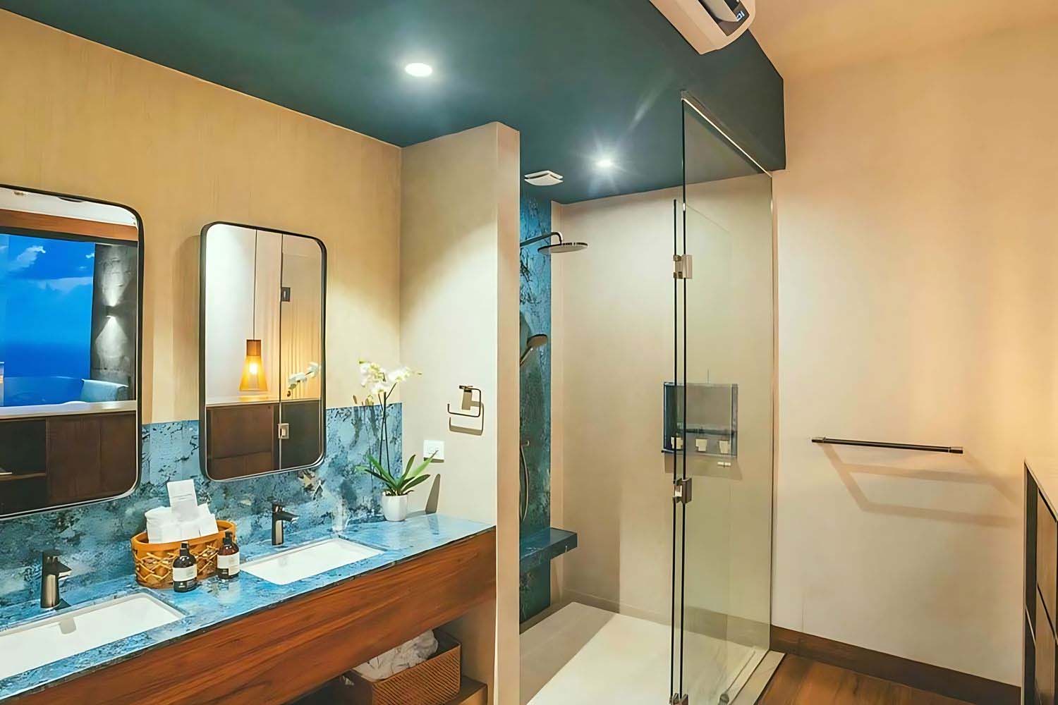 Luxury Townhouse LuxuriaVacations