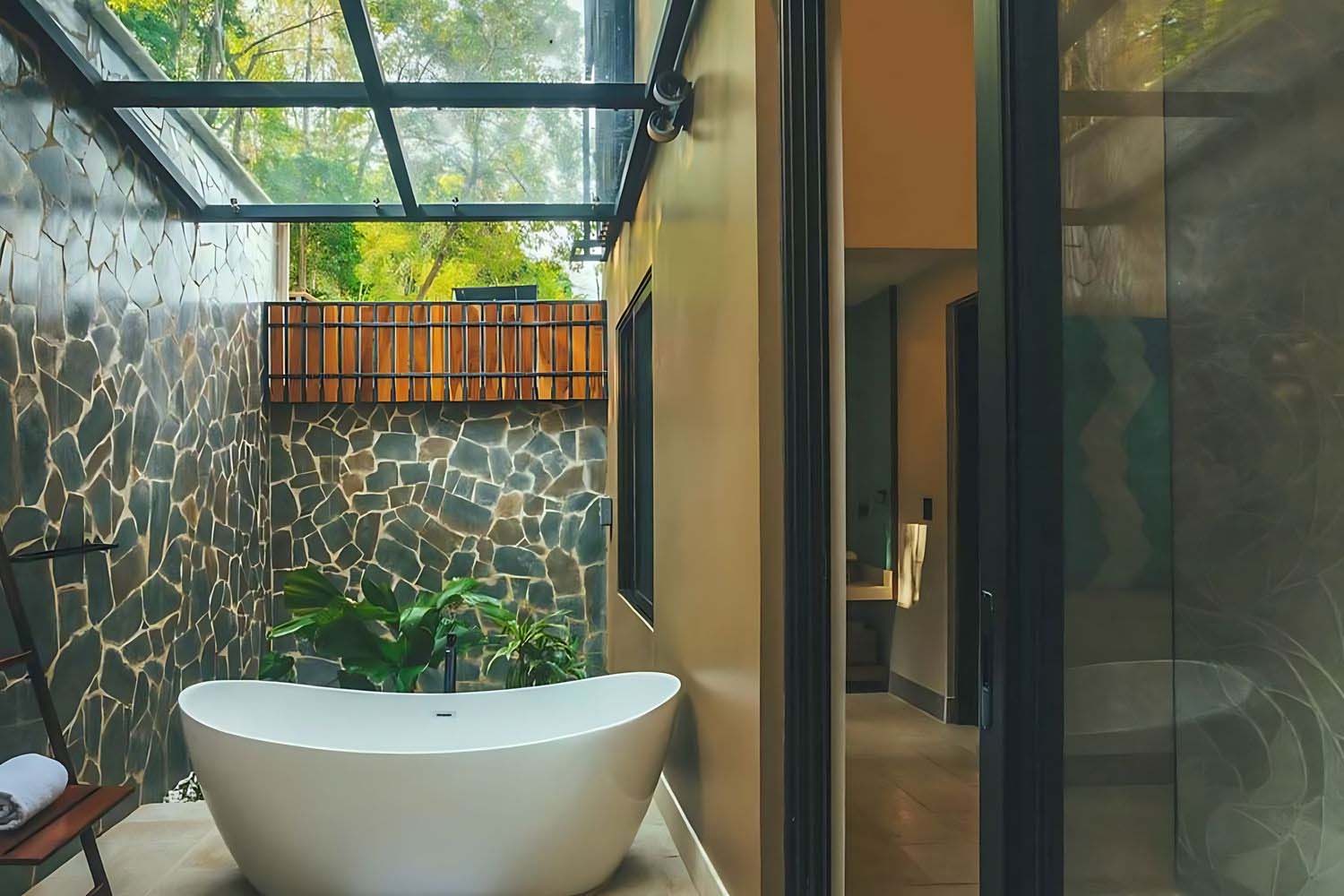 Luxury Villa LuxuriaVacations