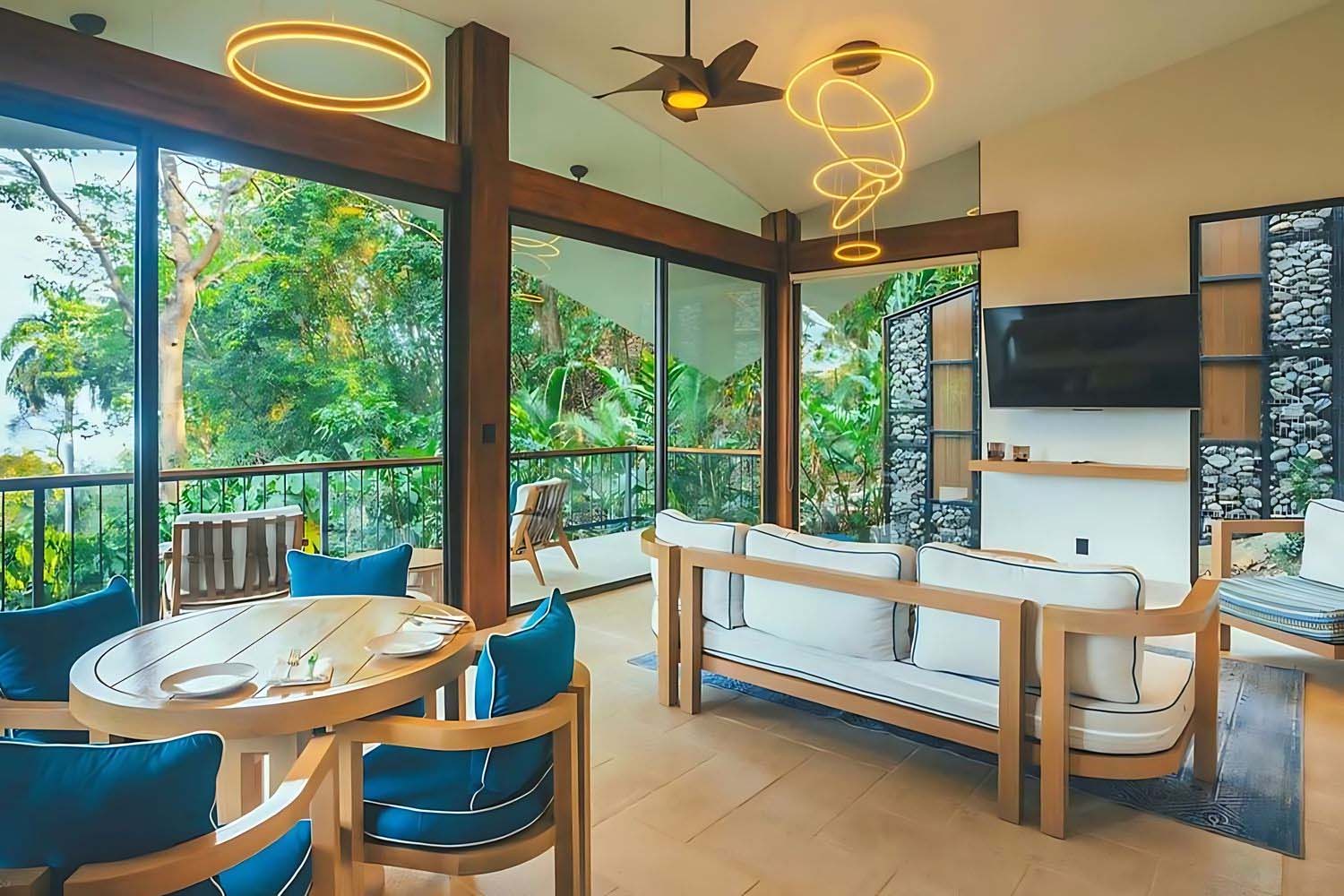 Luxury Villa LuxuriaVacations