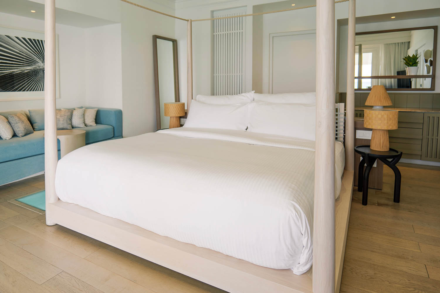 MALDIVES WATER VILLAS LuxuriaVacations