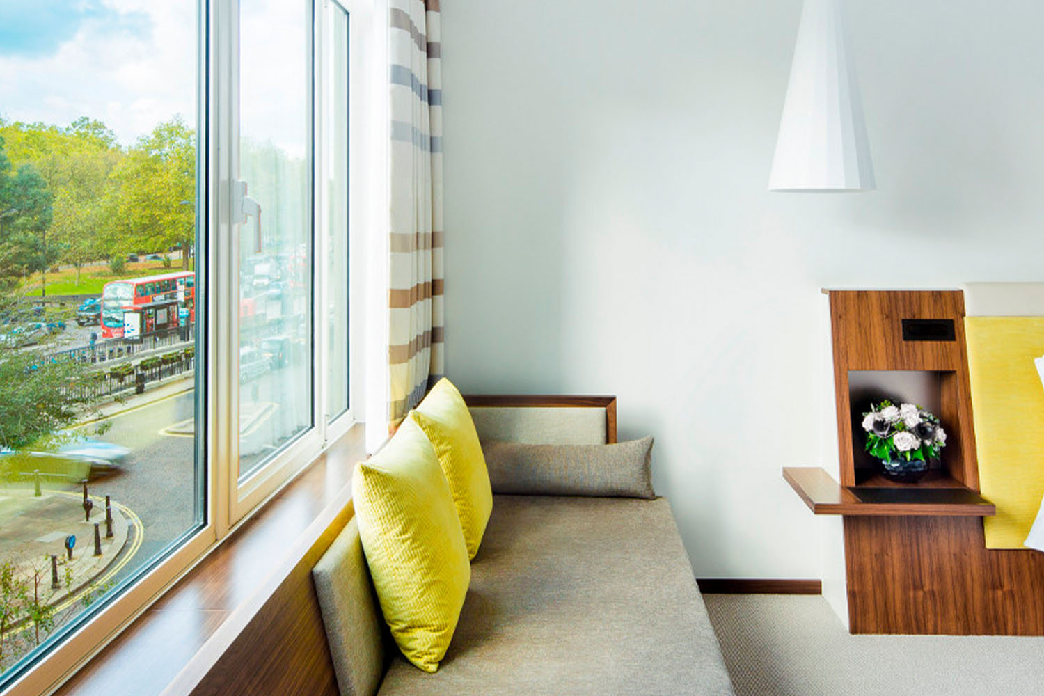 Metropolitan Park Room LuxuriaVacations