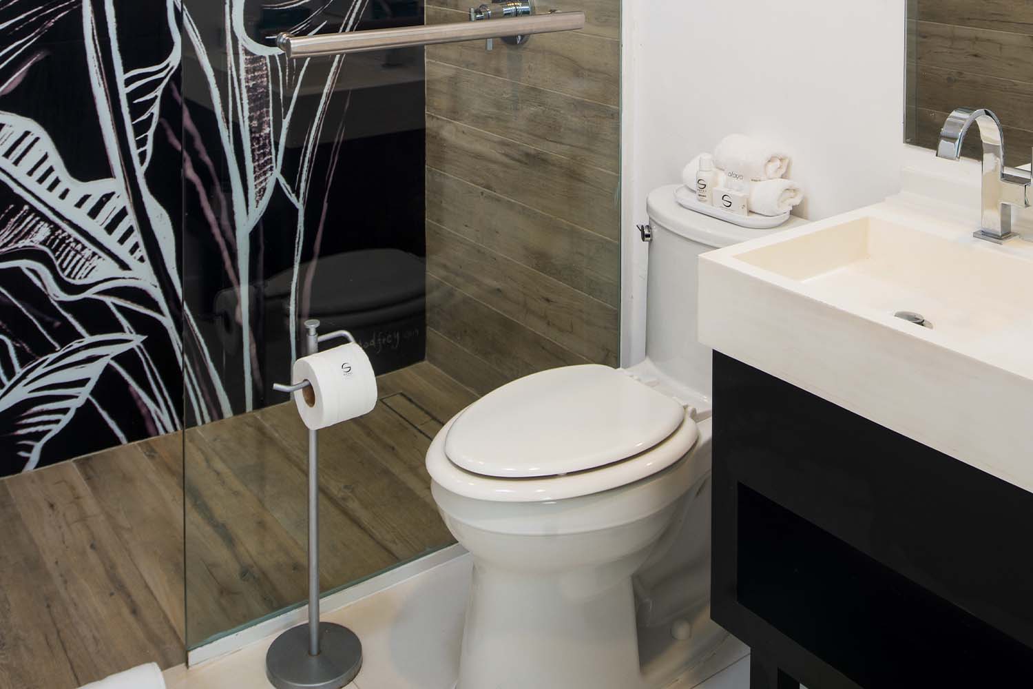 Mini King Room LuxuriaVacations