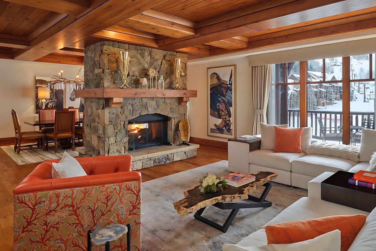 Mountain View 3 Bedroom Penthouse Suite, Bedroom 1: 1 King, Bedroom 2: King, Bedroom 3: King LuxuriaVacations