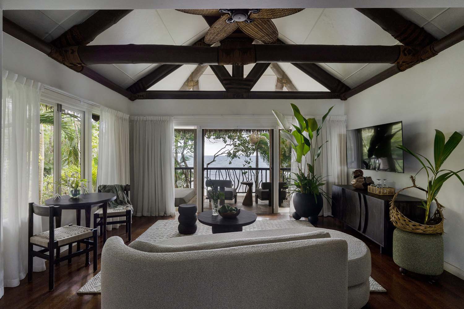 Nanuku Suite LuxuriaVacations