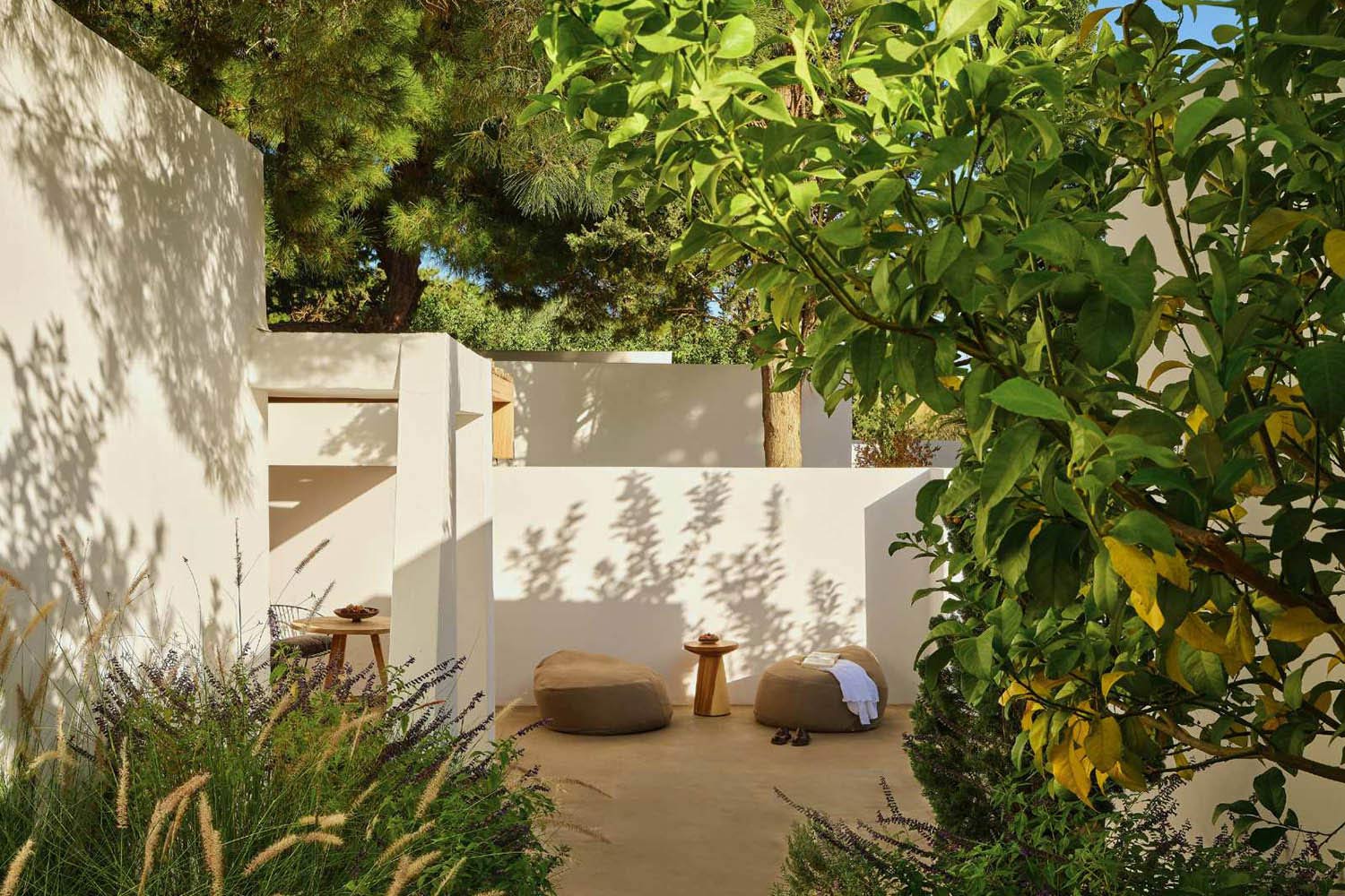 Nature Superior Bungalow with Private Garden LuxuriaVacations