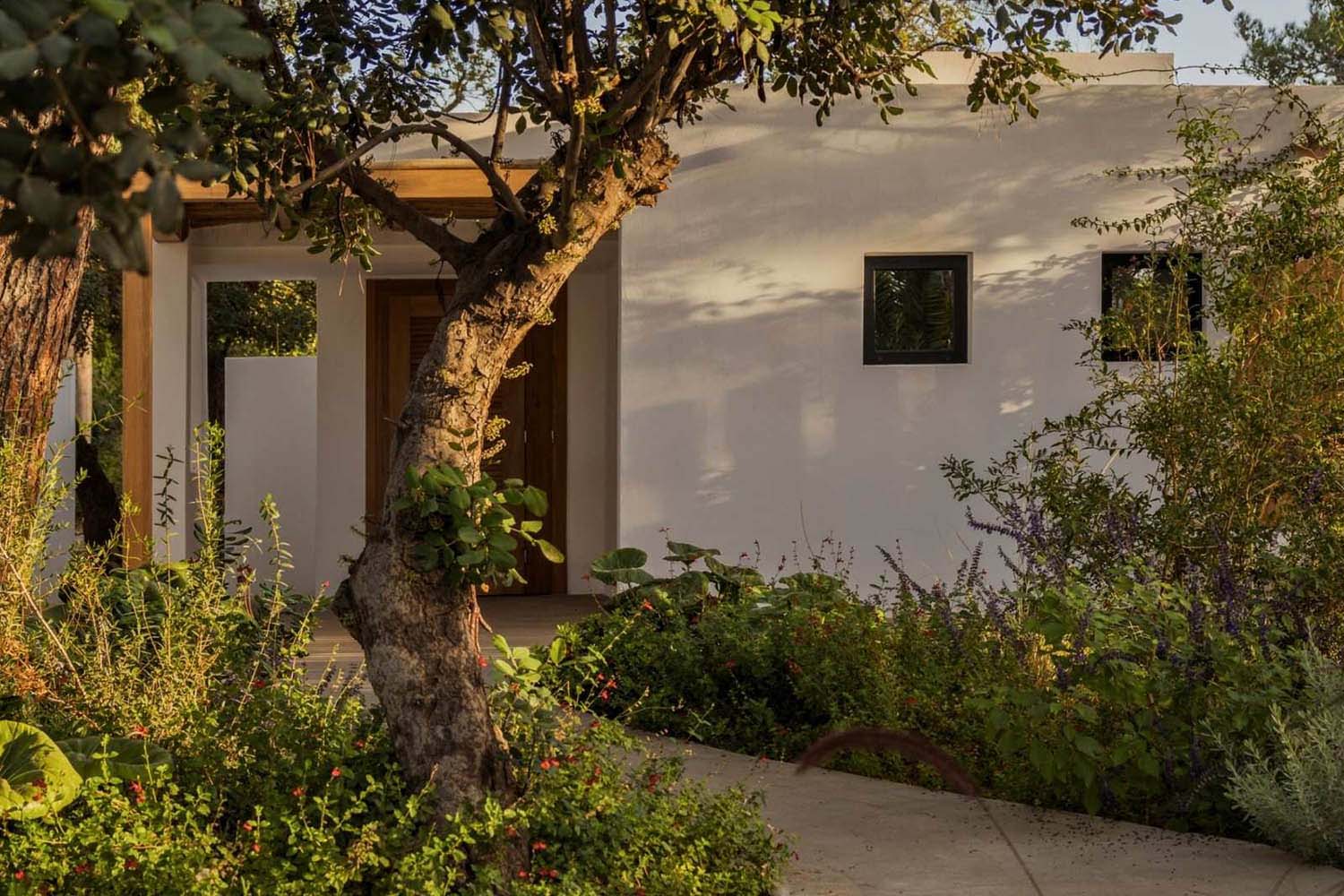 Nature Superior Bungalow with Private Garden LuxuriaVacations