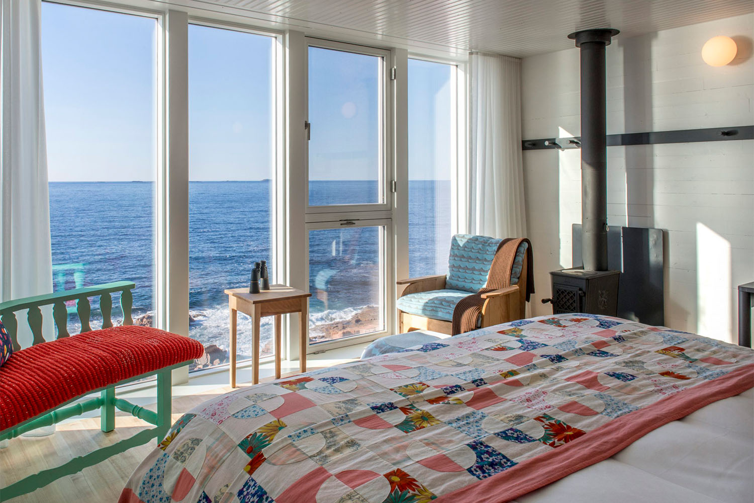 Newfoundland Room LuxuriaVacations