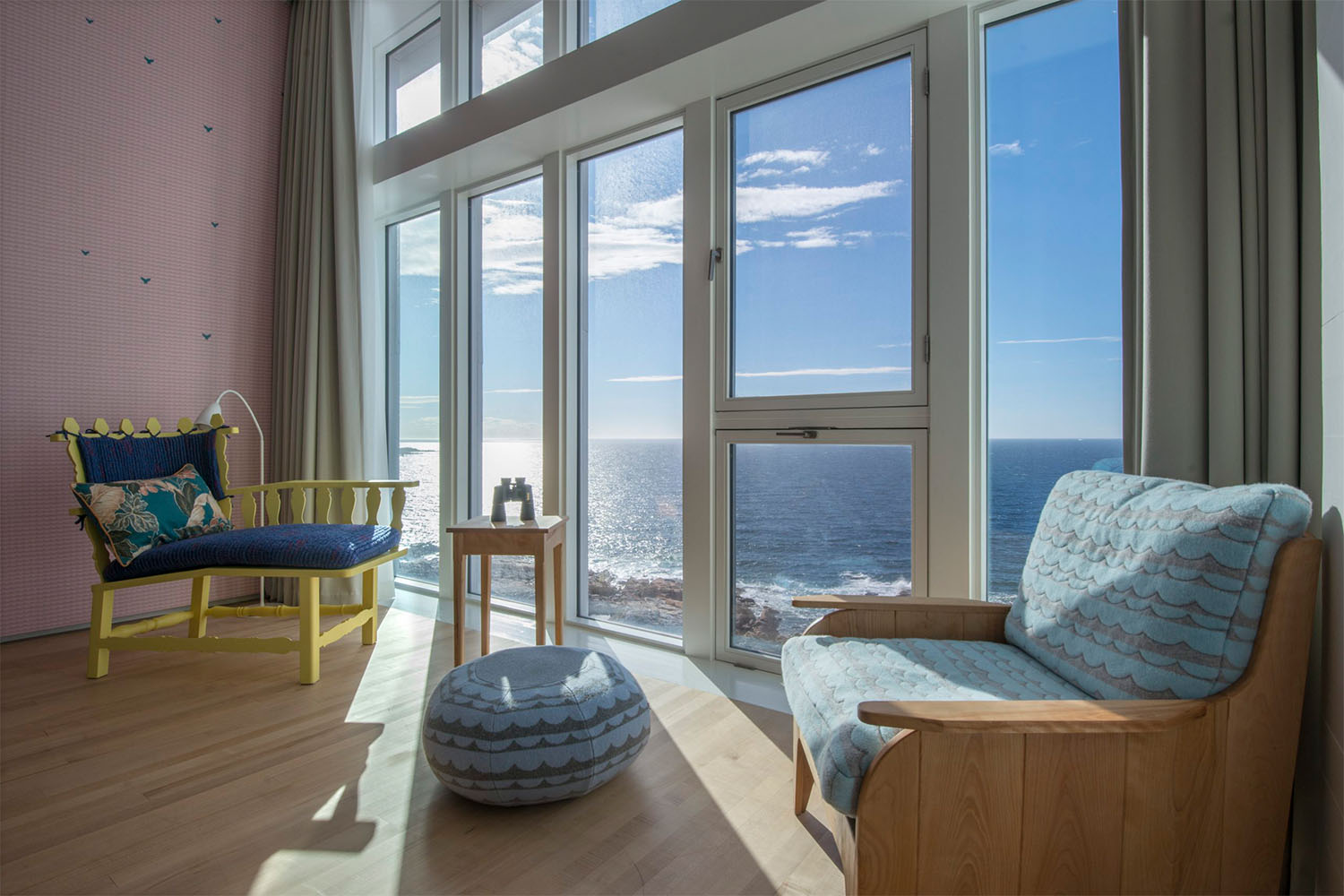 Newfoundland Room LuxuriaVacations