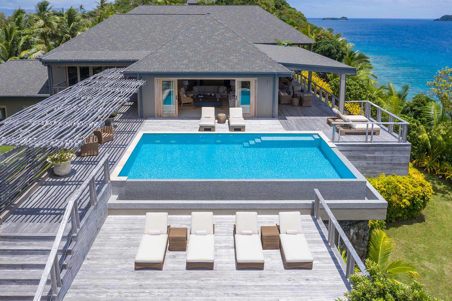 Ocean Four Bedroom Residence LuxuriaVacations