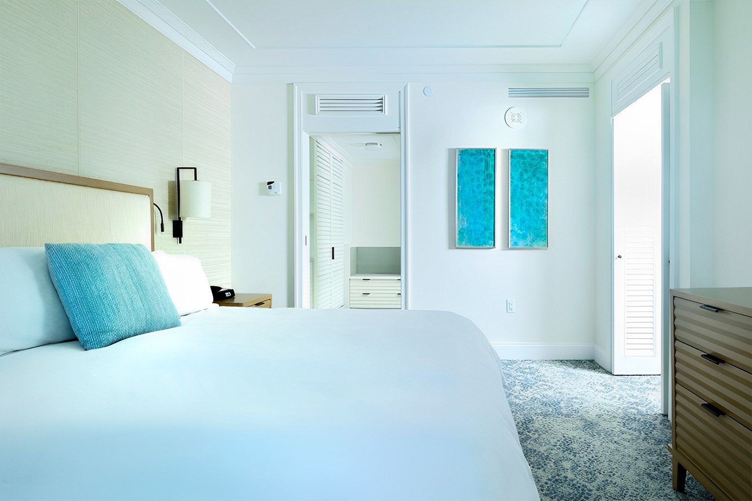 Ocean Suite Ocean Suite Accessible LuxuriaVacations