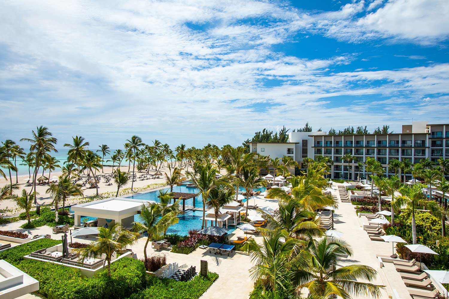 Ocean View Junior Suite King LuxuriaVacations