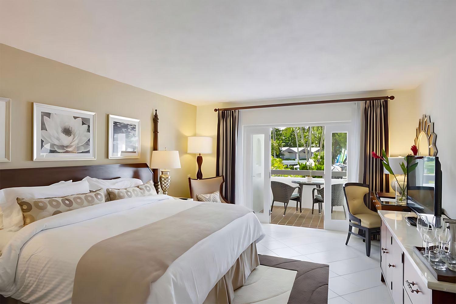 Ocean View Room LuxuriaVacations