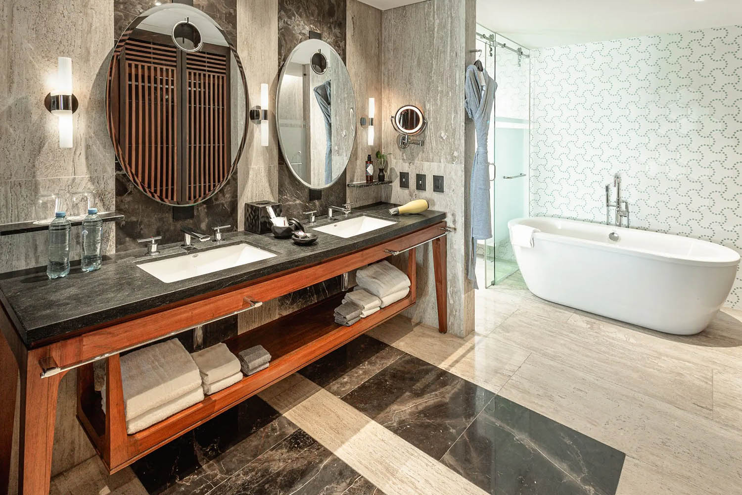 Ocean View Suite, Beach House LuxuriaVacations