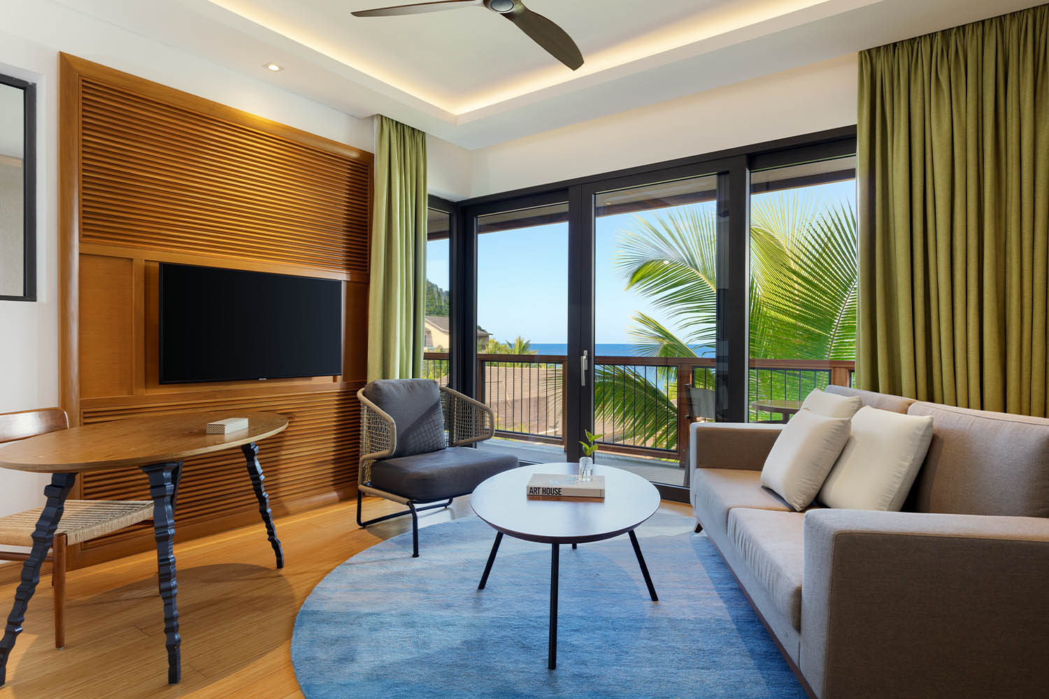 Ocean View Suites with Outdoor Tub One Bed LuxuriaVacations