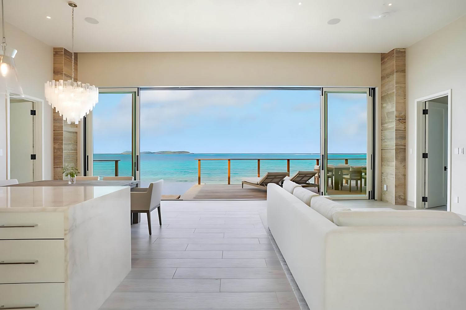 Ocean Villa LuxuriaVacations