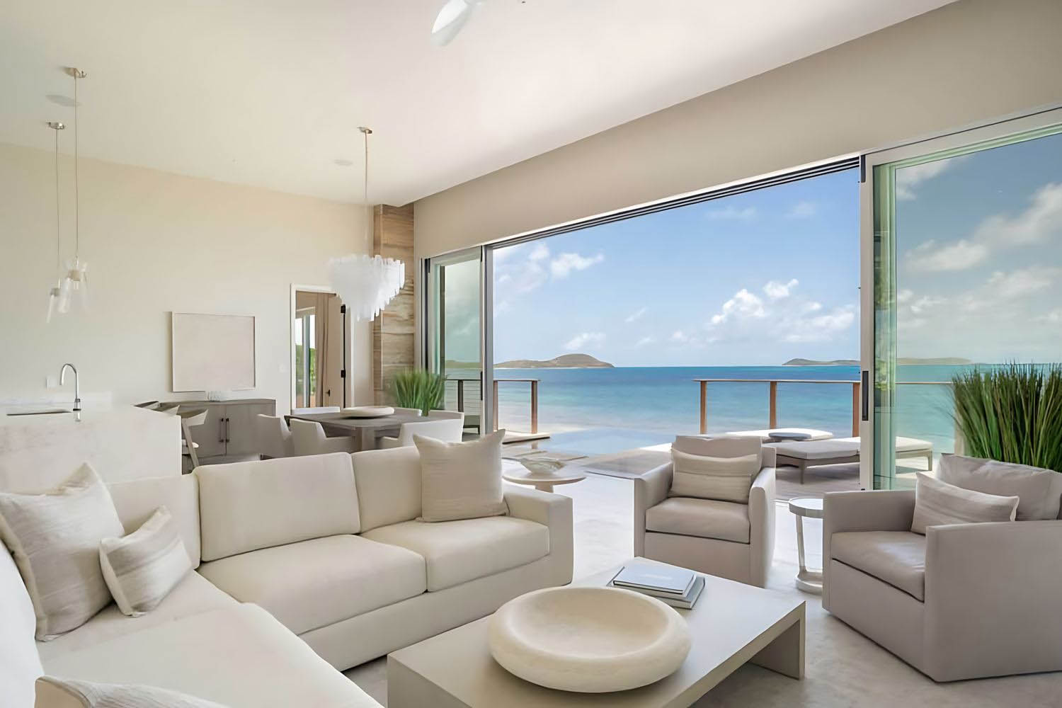 Ocean Villa LuxuriaVacations