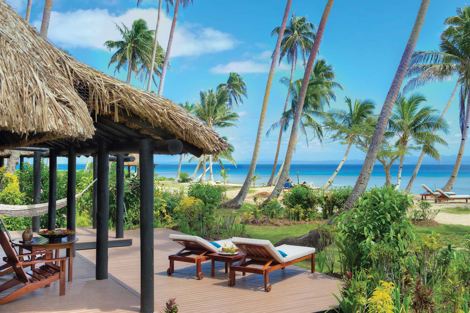 OCEANFRONT BURES LuxuriaVacations